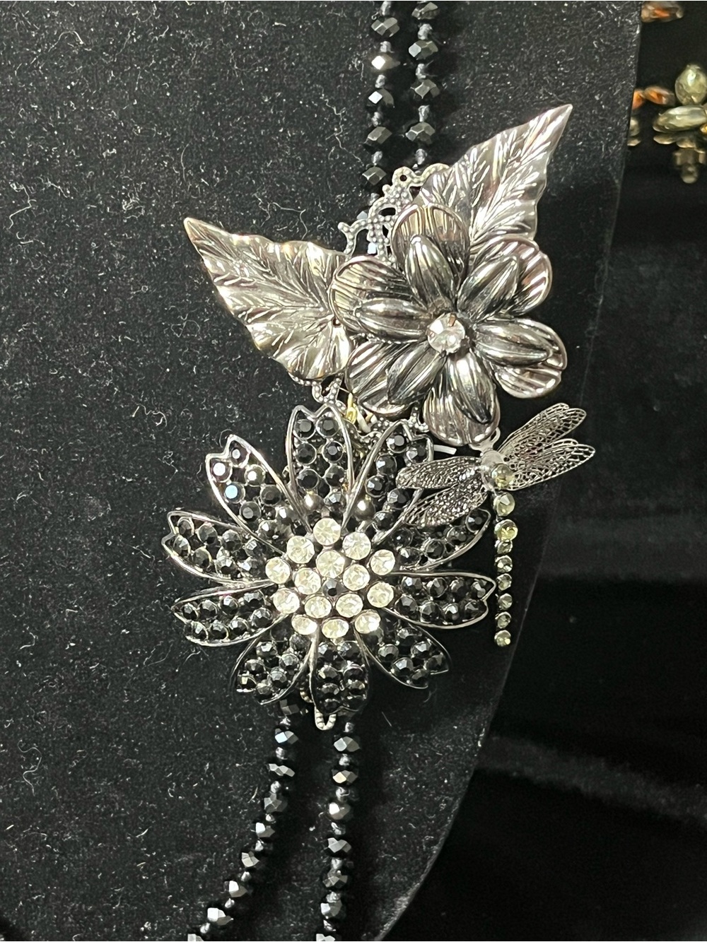 “Gothic Garden Party” Artisan Vintage Glass Floral Handwired Clasp Necklace - Picture 5 of 8